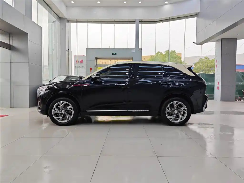 HONGQI HS3 PHEV 2024