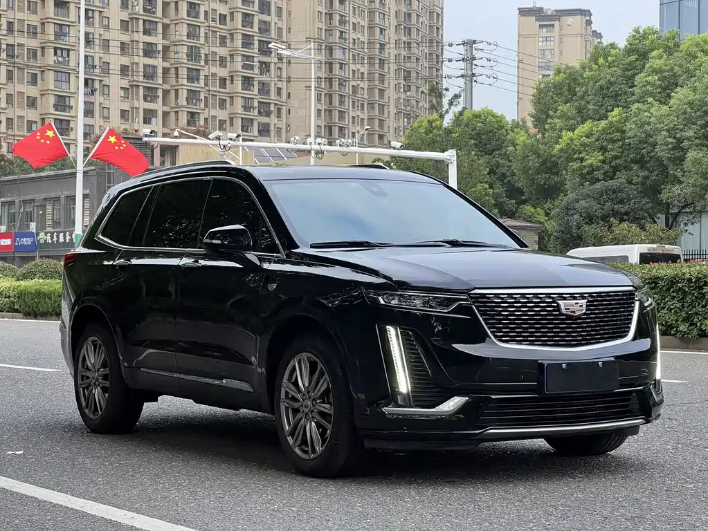 CADILLAC XT6 2021