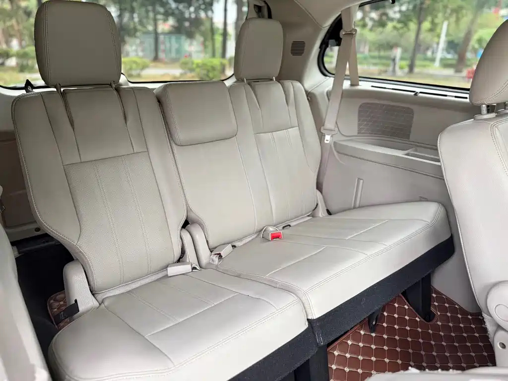 CHRYSLER BIG 捷龙 IMPORT 2015