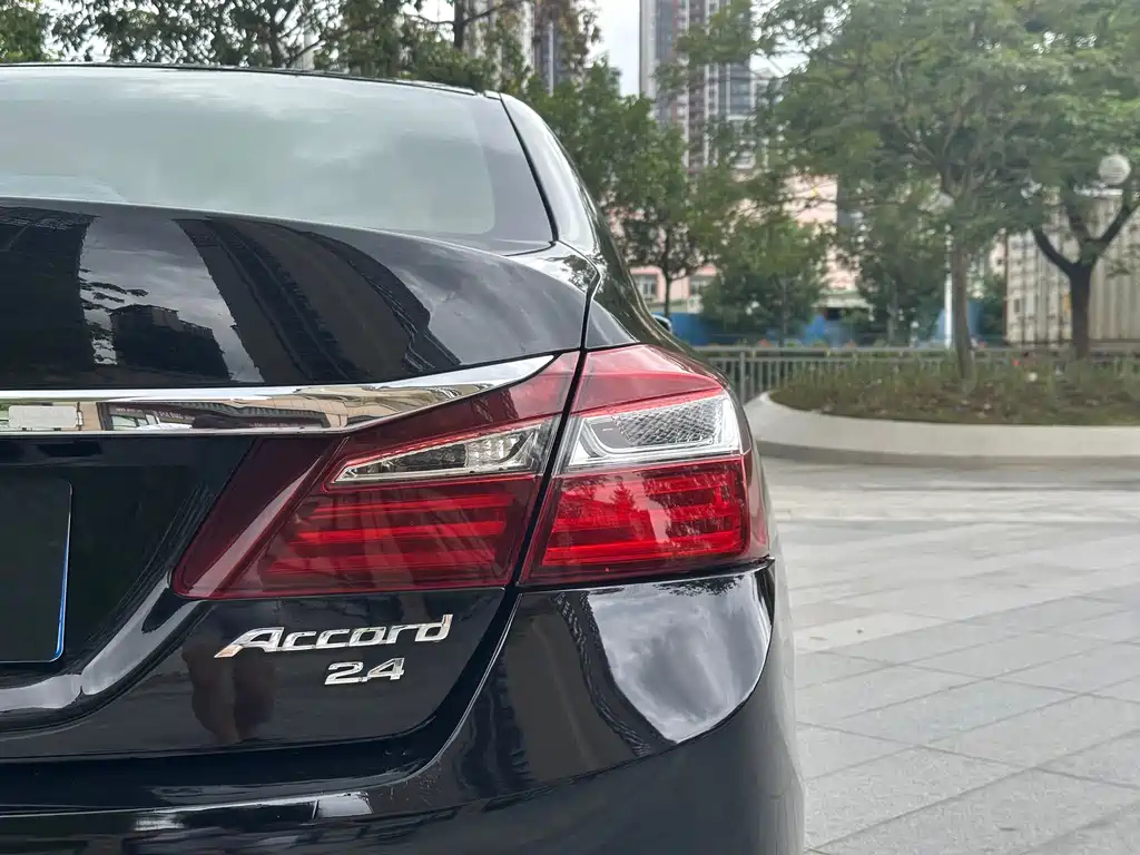 HONDA ACCORD 2018