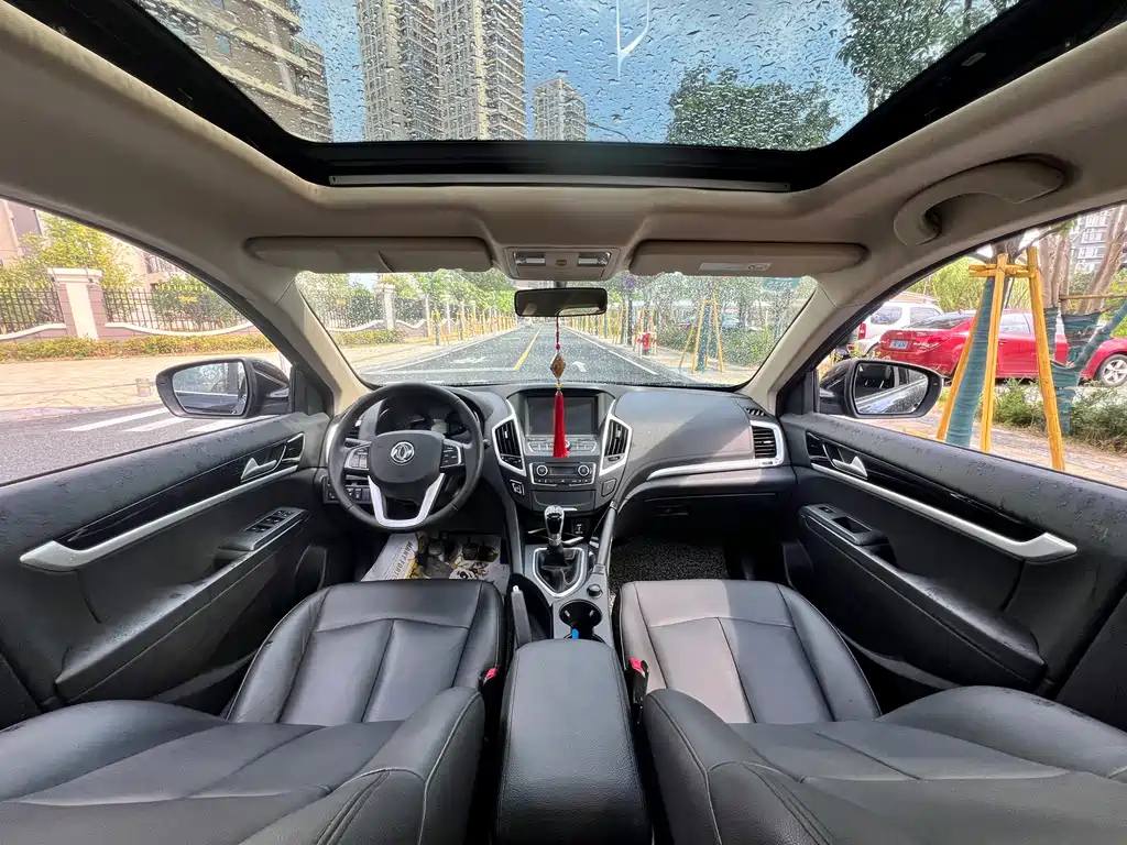 DONGFENG AEOLUS AX7 2015