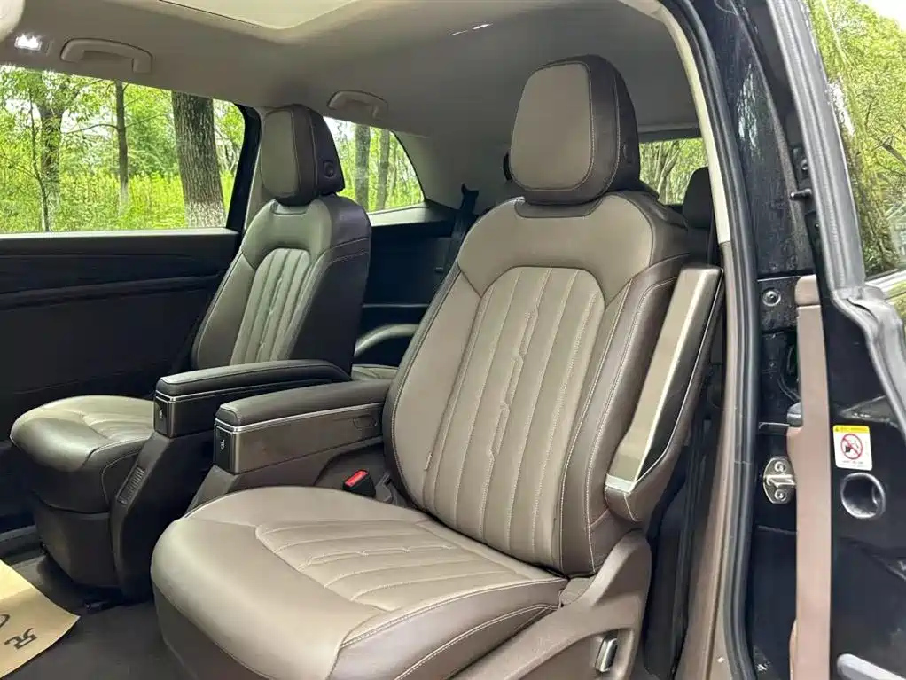 VOLKSWAGEN VILORAN 2024