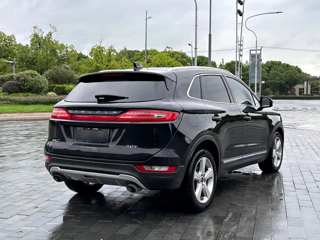 LINCOLN MKC 2017