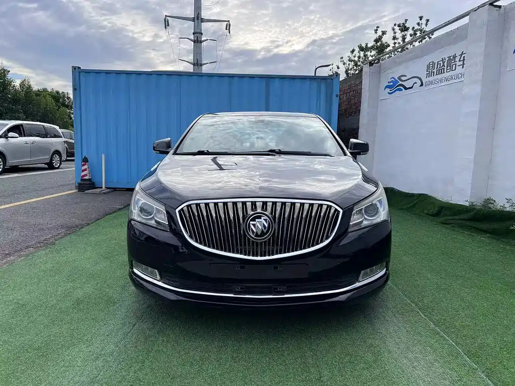 BUICK LACROSSE 2013
