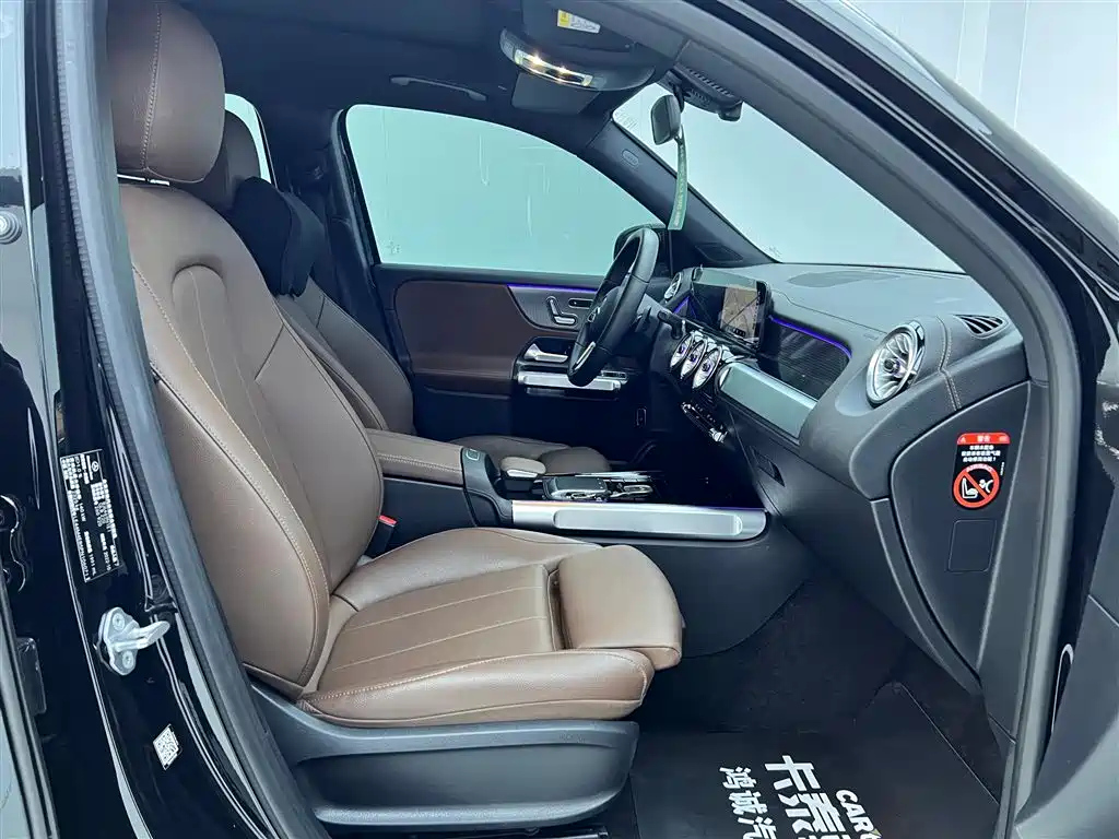 MERCEDES BENZ GLB 2022