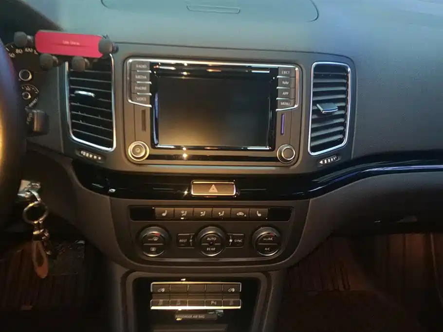 VOLKSWAGEN SHARAN 2018