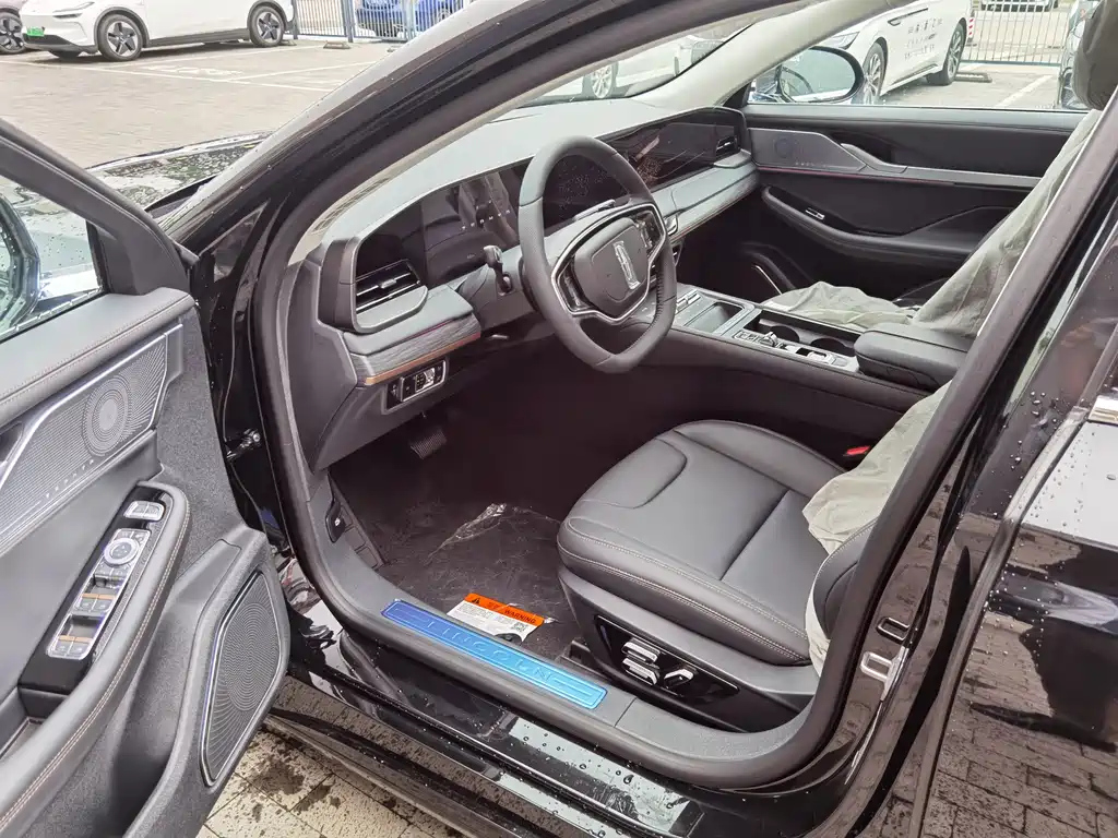 LINCOLN Z 2025