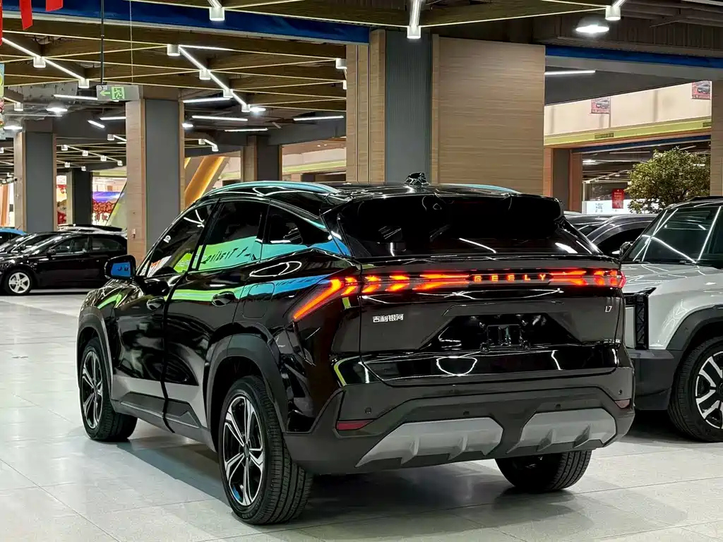 GEELY GALAXY GALAXY L7 2023
