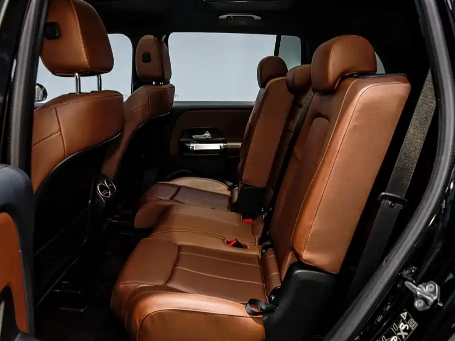 MERCEDES BENZ GLB 2023