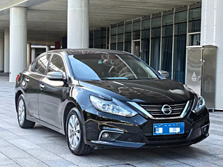 NISSAN TEANA 2019