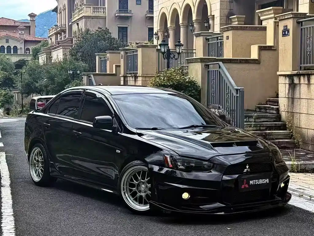 MITSUBISHI LANCER EX 2014