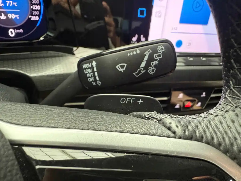 VOLKSWAGEN GOLF GTI 2021