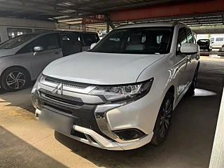 Заказать MITSUBISHI OUTLANDER