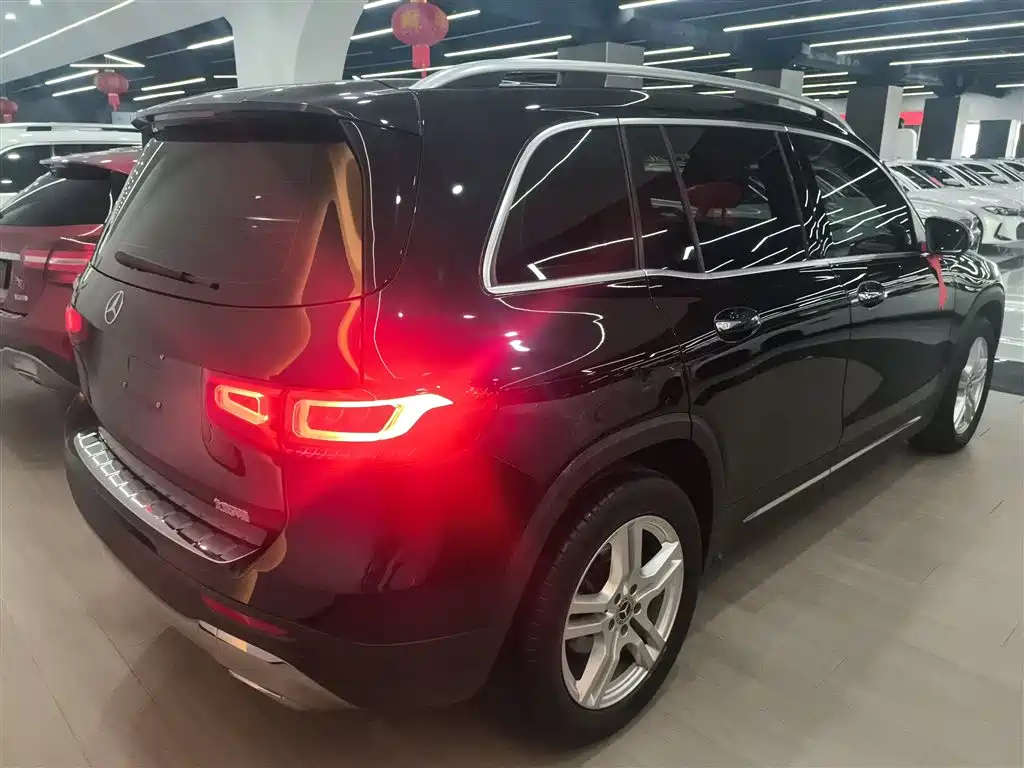 MERCEDES BENZ GLB 2020