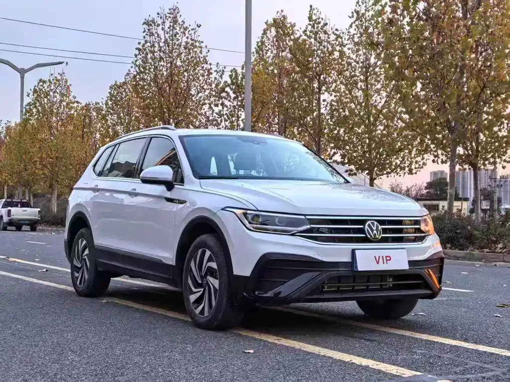VOLKSWAGEN TIGUAN L 2025