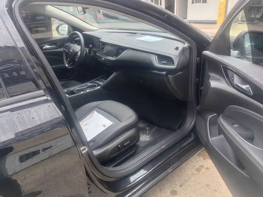 BUICK REGAL 2024
