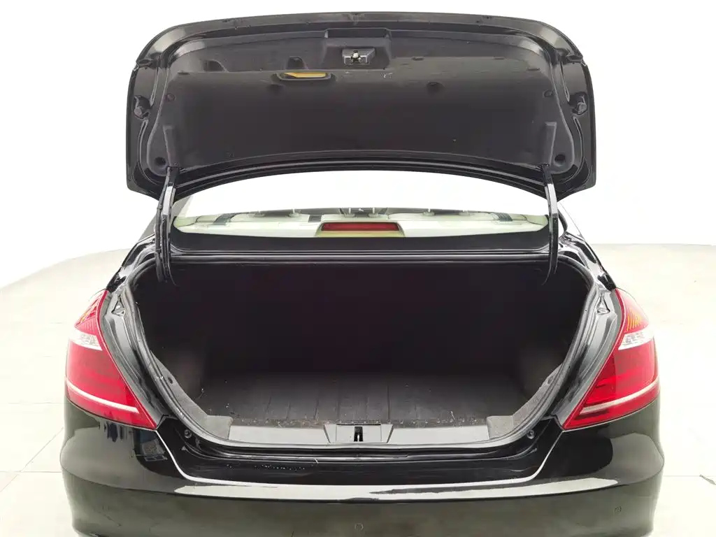 GEELY AUTO EMGRAND 2016