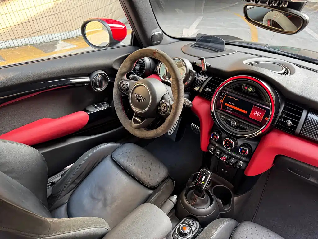 MINI JCW 2020
