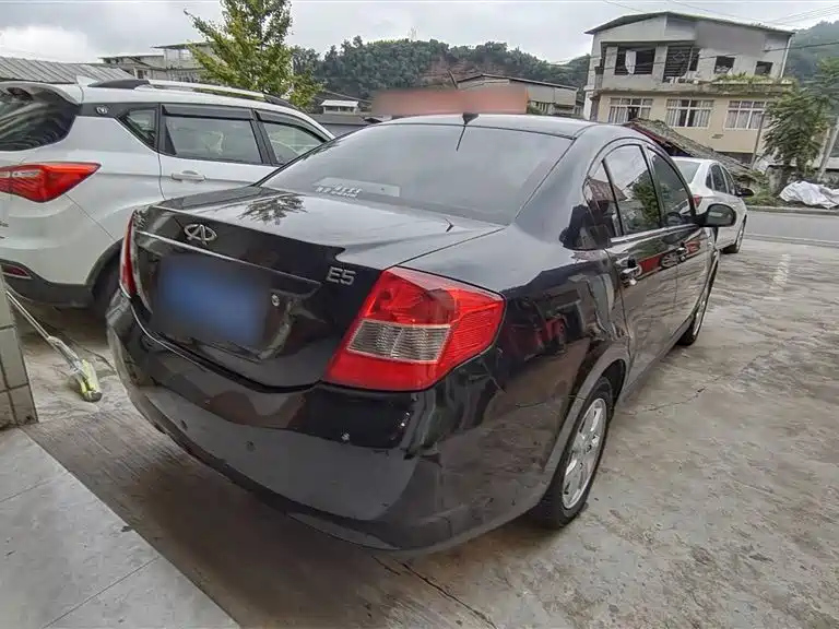 CHERY E5 2013