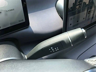 LEAPMOTOR C10  2024 YEAR 210 SMART EDITION 2024