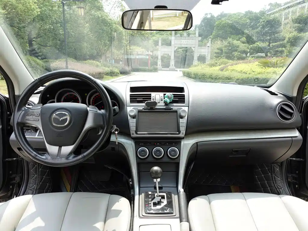 MAZDA MAZDA6 2010