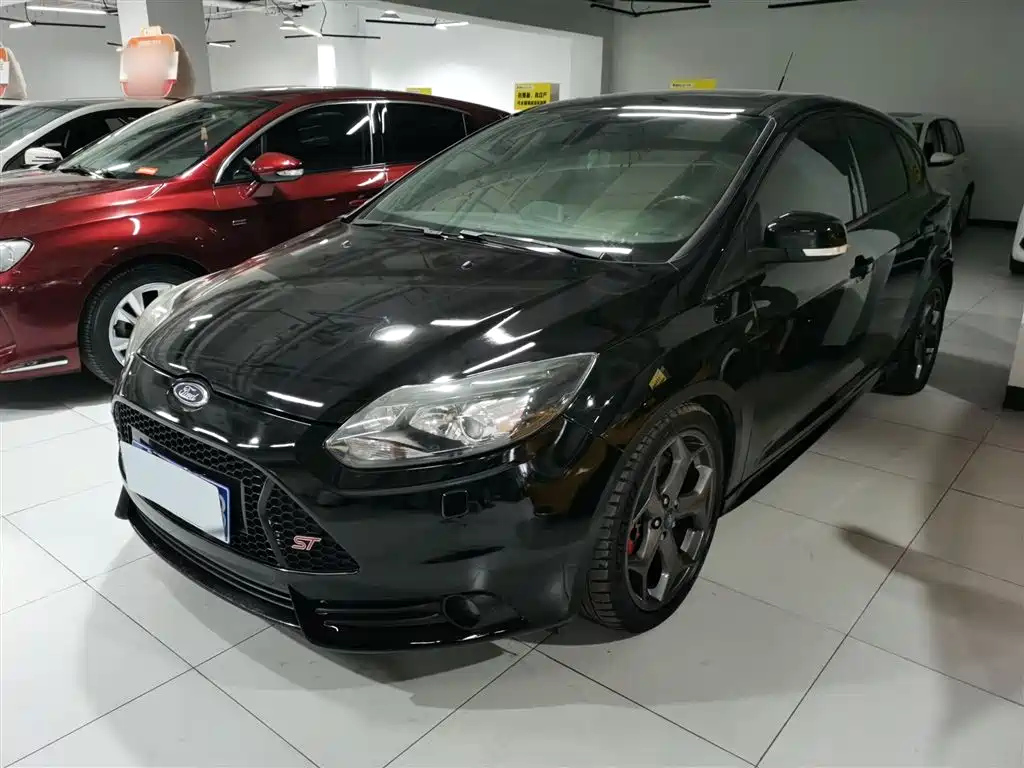 FORD FOCUS IMPORT 2015