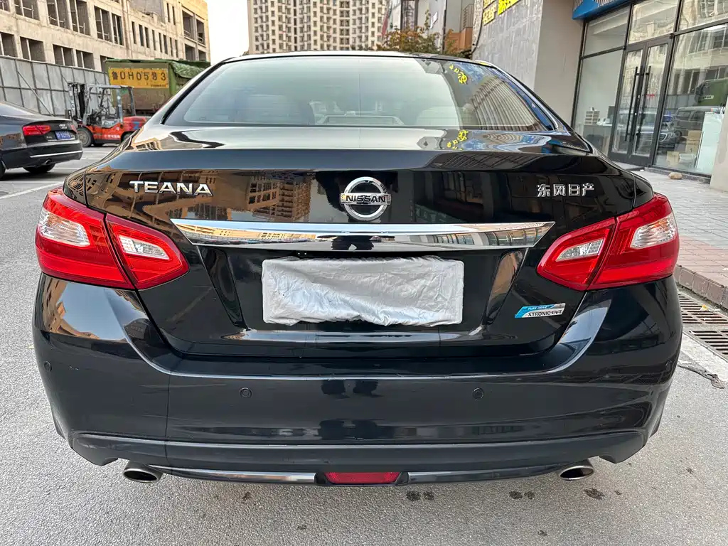 NISSAN TEANA 2017