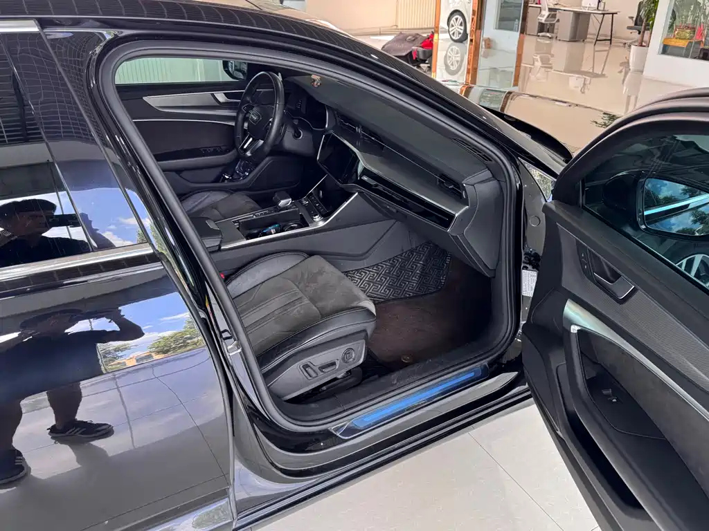 AUDI A6L 2019
