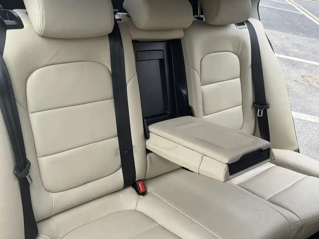 SKODA SUPERB 2013