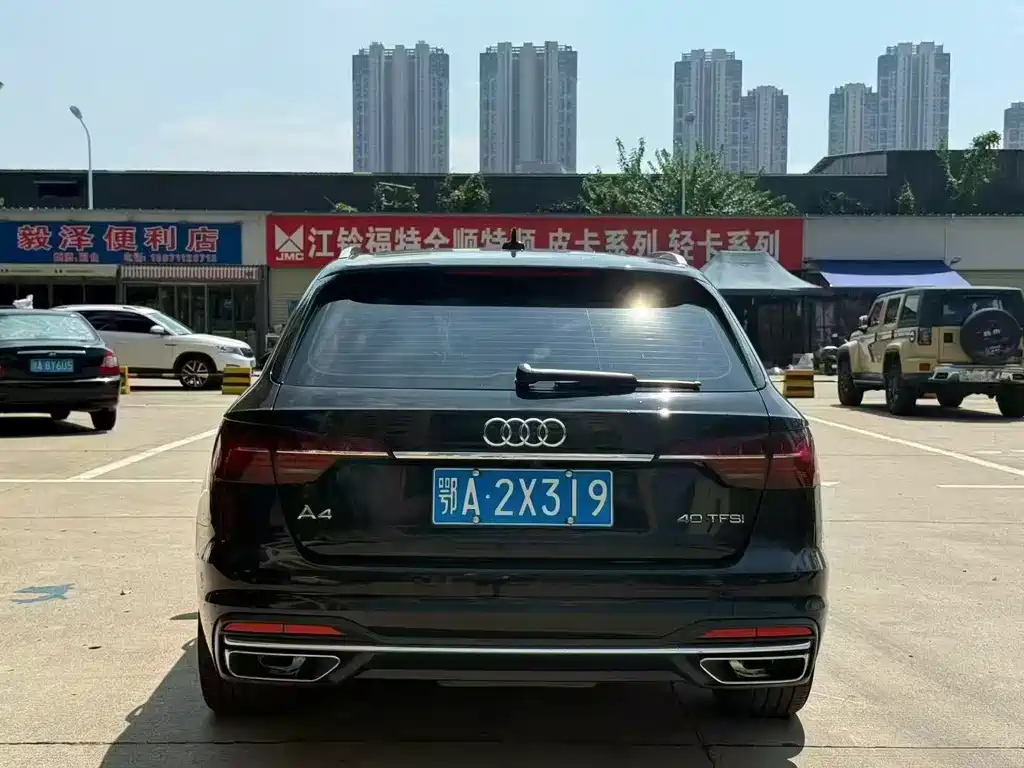 AUDI A4 IMPORT 2021