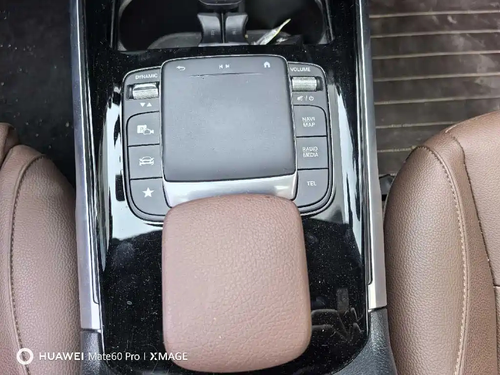 MERCEDES BENZ GLB 2022