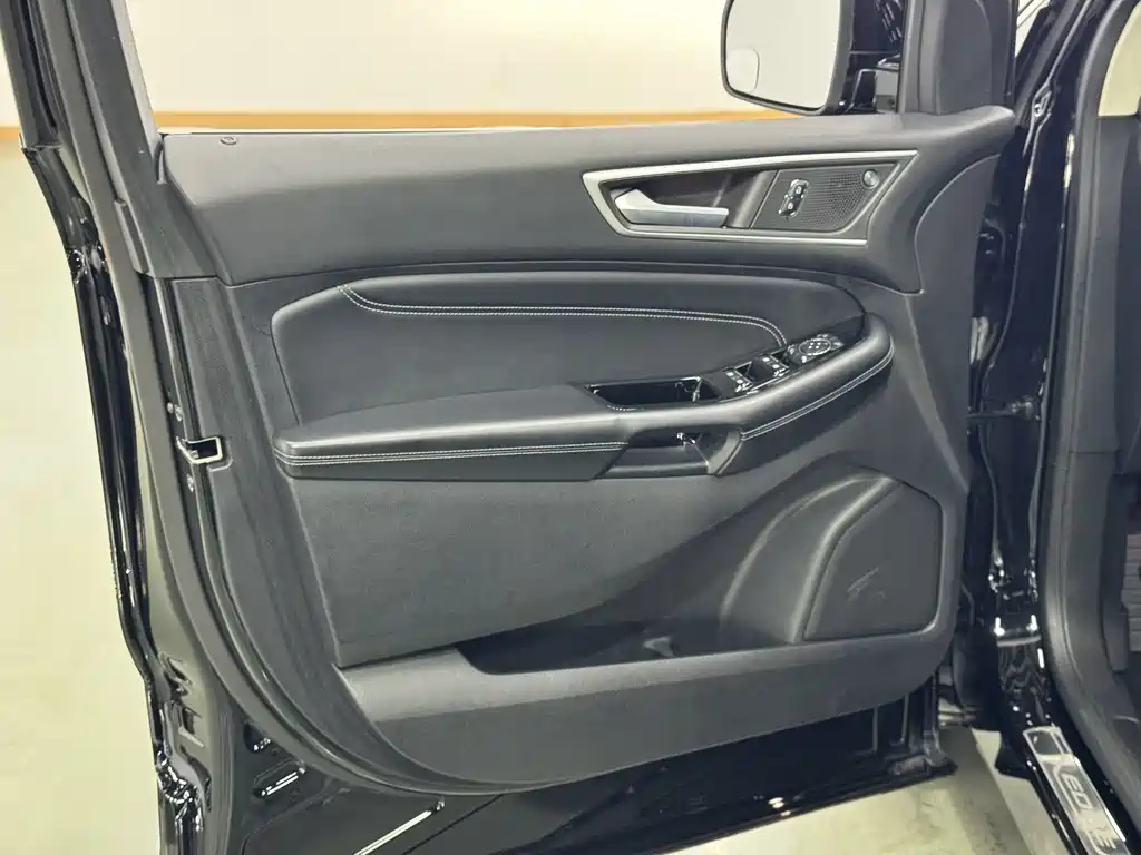 FORD EDGE 2021