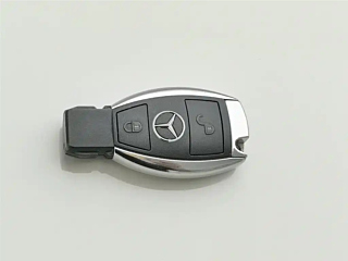 MERCEDES BENZ GLA 2015 YEAR GLA 200 FASHION 2015