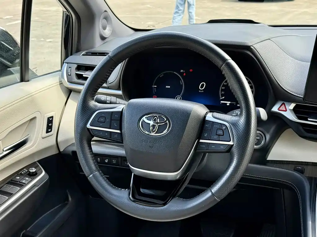 TOYOTA SIENNA SIENNA 2024