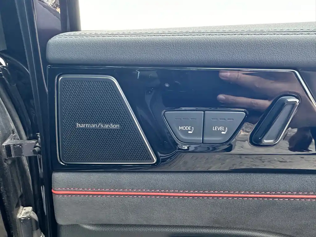 VOLKSWAGEN MAGOTAN 2024