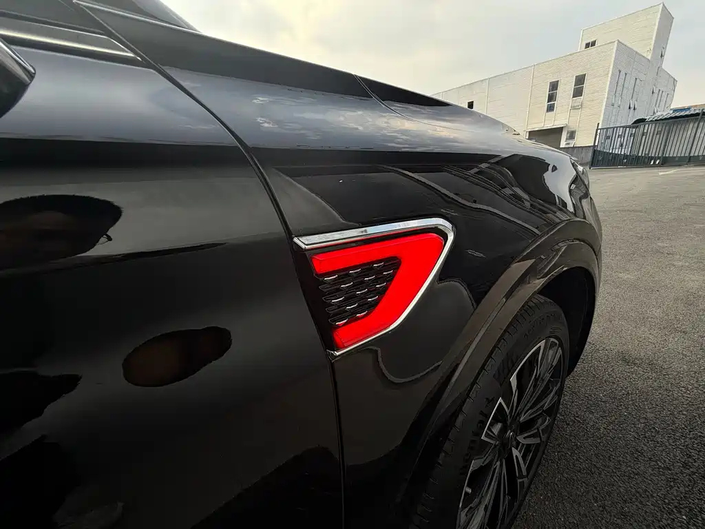 HONGQI HS5 2024