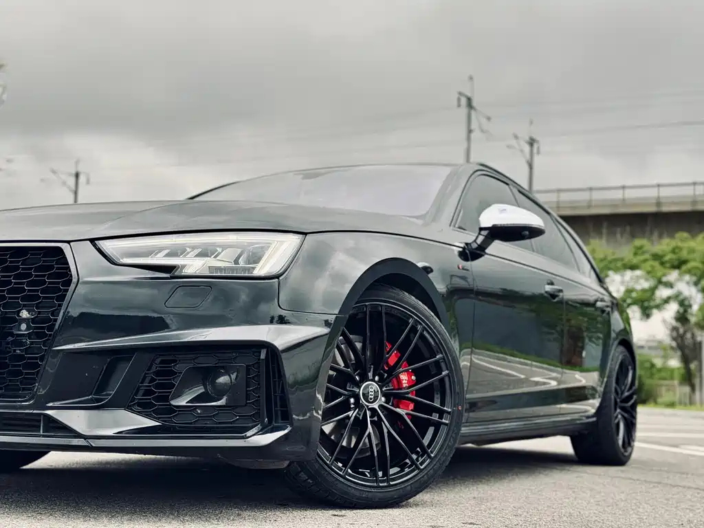 AUDI A4 IMPORT 2020
