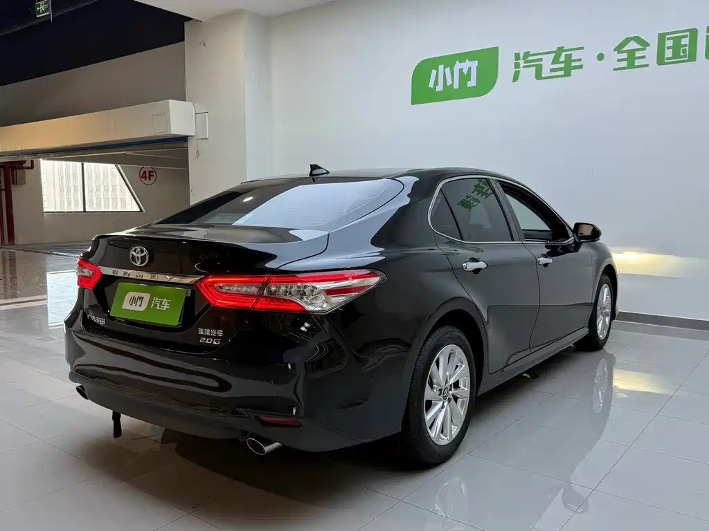 TOYOTA CAMRY 2021