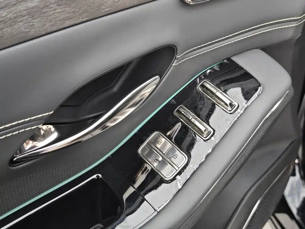 JETOUR SHANHAI L9 2025