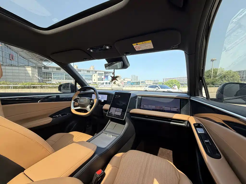 GEELY GALAXY GALAXY L7 2023