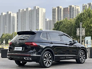 VOLKSWAGEN TIGUAN L 2023