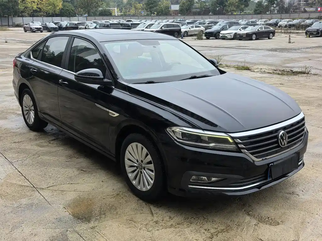 VOLKSWAGEN LAVIDA 2021