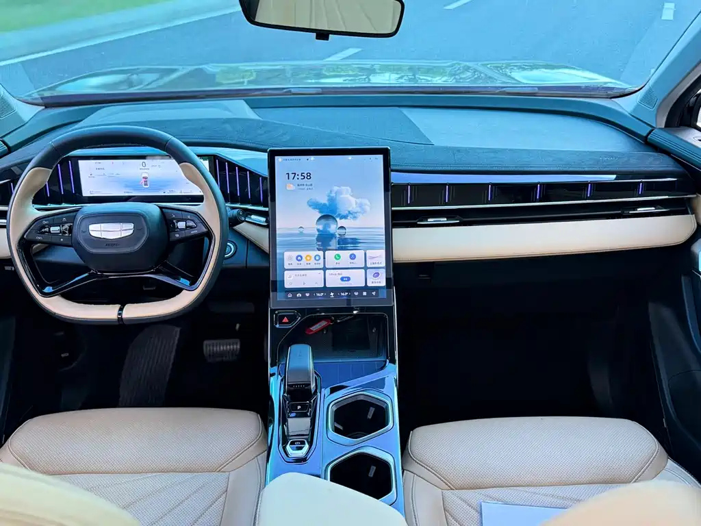 GEELY AUTO BOYUE L 2024