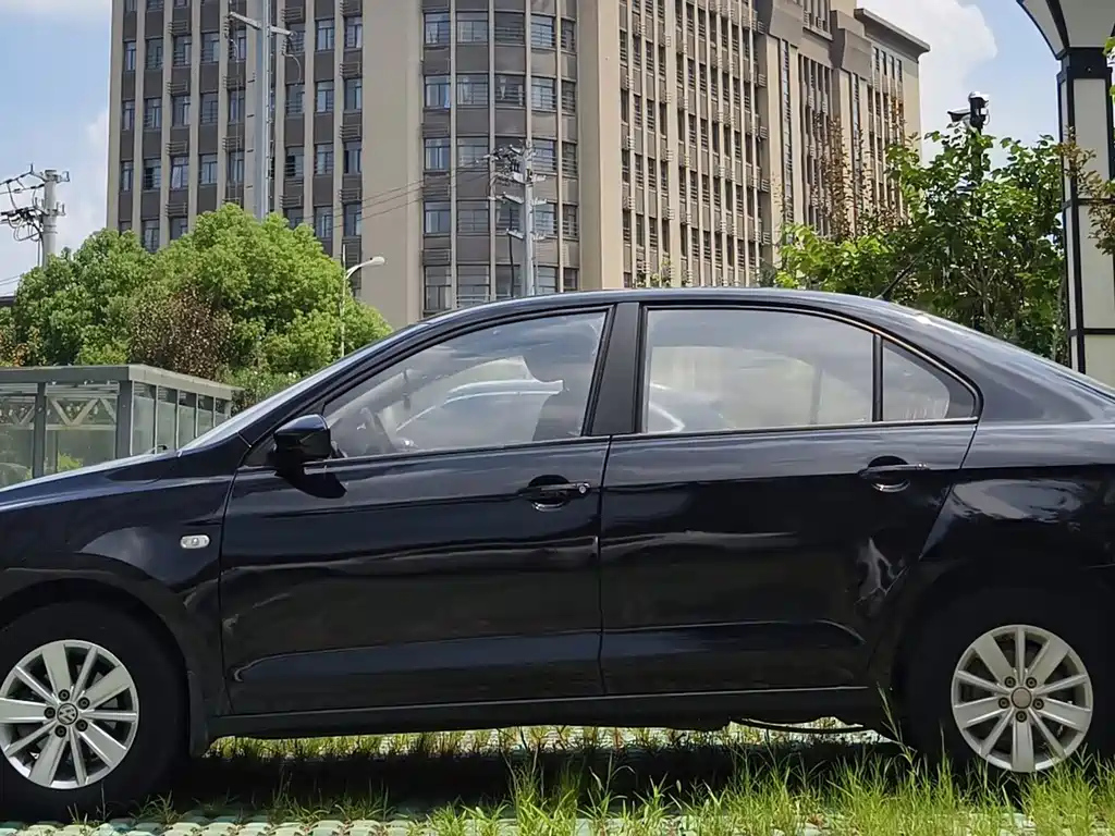 VOLKSWAGEN JETTA 2015