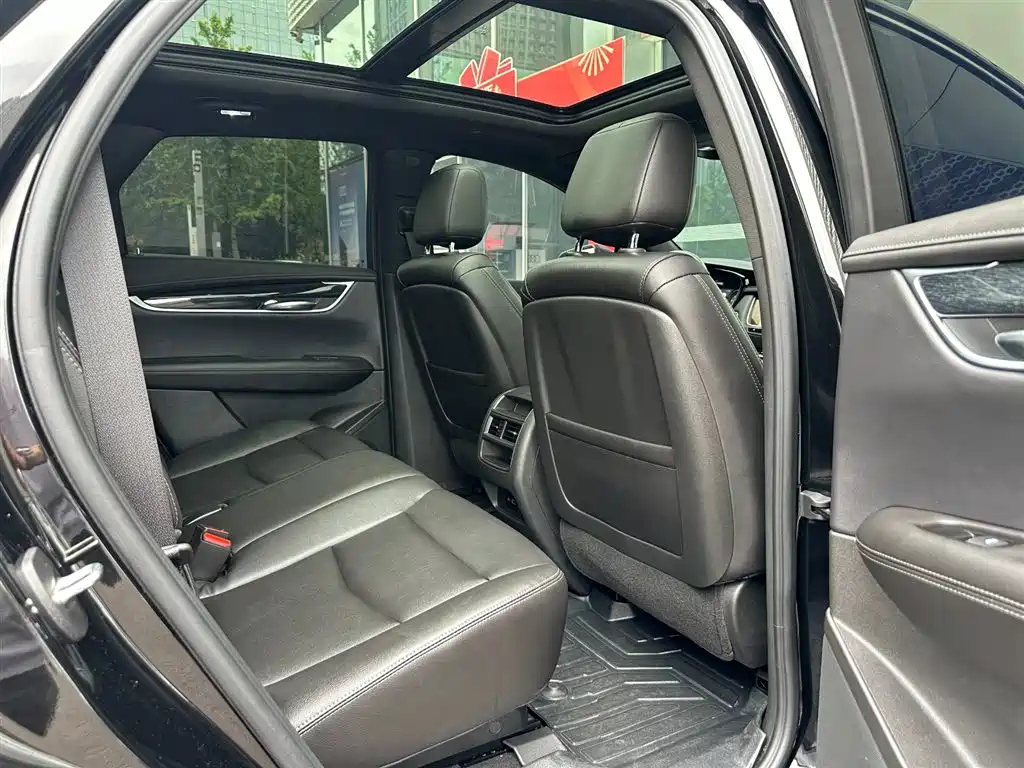 CADILLAC XT5 2023