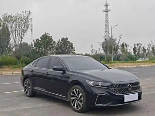 VOLKSWAGEN PASSAT 2024