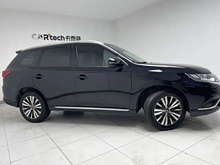 MITSUBISHI OUTLANDER 2022
