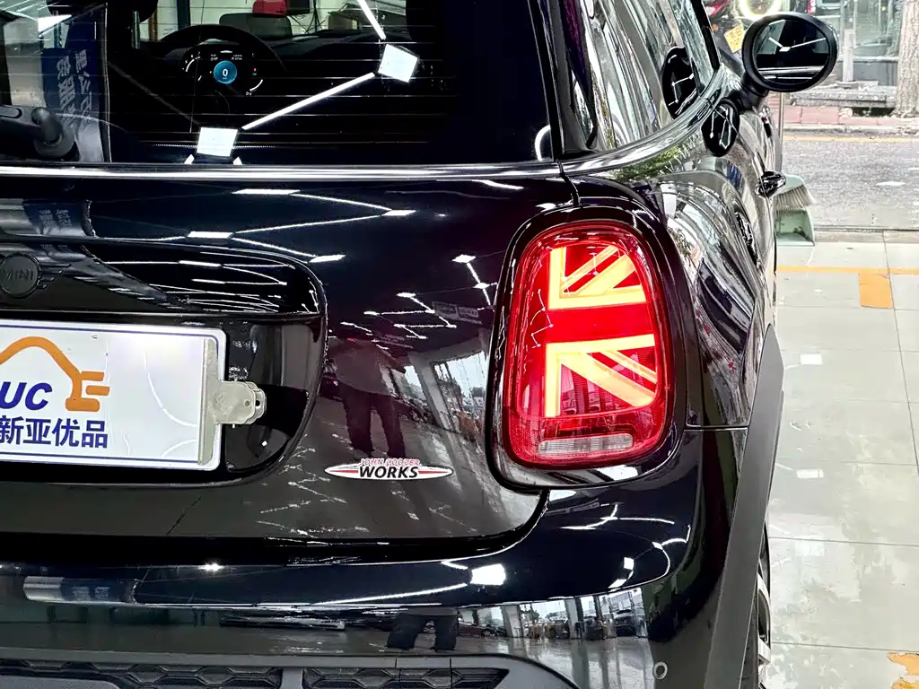 MINI JCW 2023