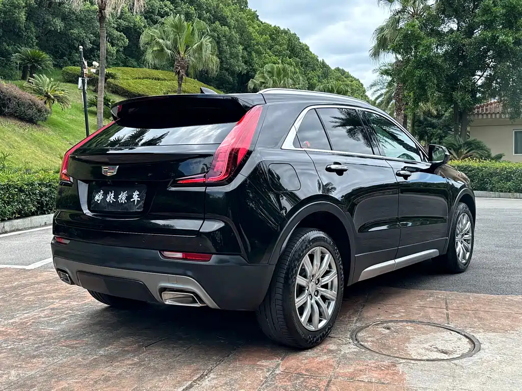 CADILLAC XT4 2021