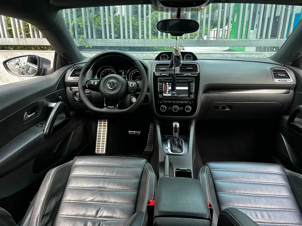 VOLKSWAGEN SCIROCCO 2015
